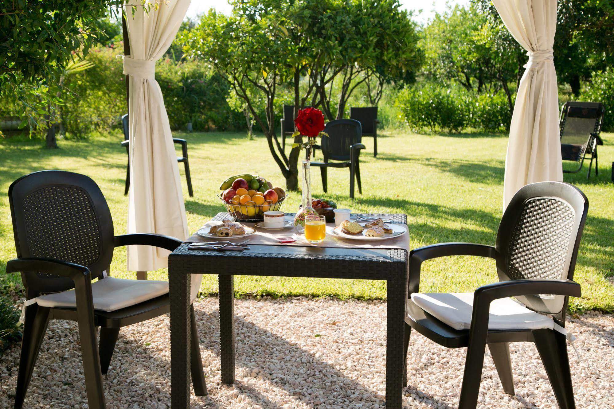 Valentina Bed & Breakfast 3*